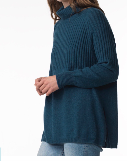 Load image into Gallery viewer, Rib Roll-neck Detail Sweater Ceader
