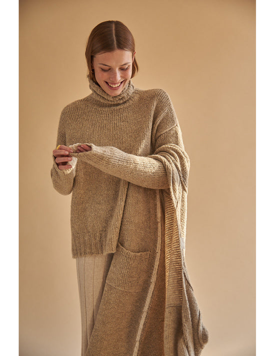 Load image into Gallery viewer, Mahogany Sweater Beige

